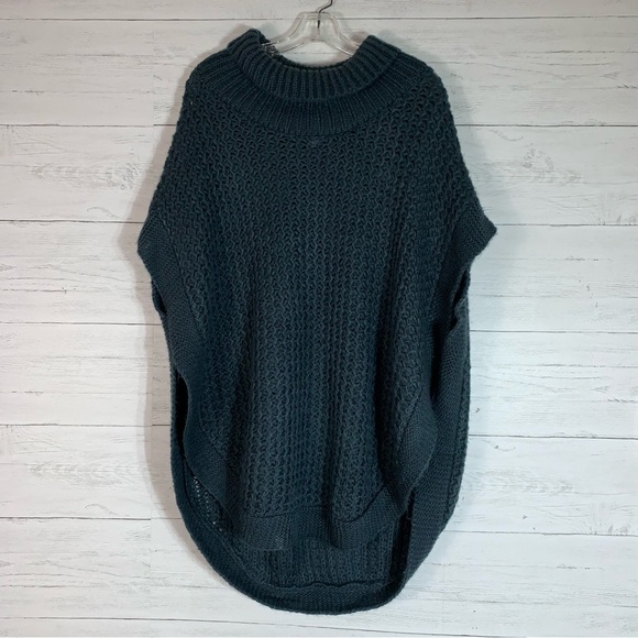 Lauren Conrad Open Knit Sweater Poncho One Size - Picture 1 of 4